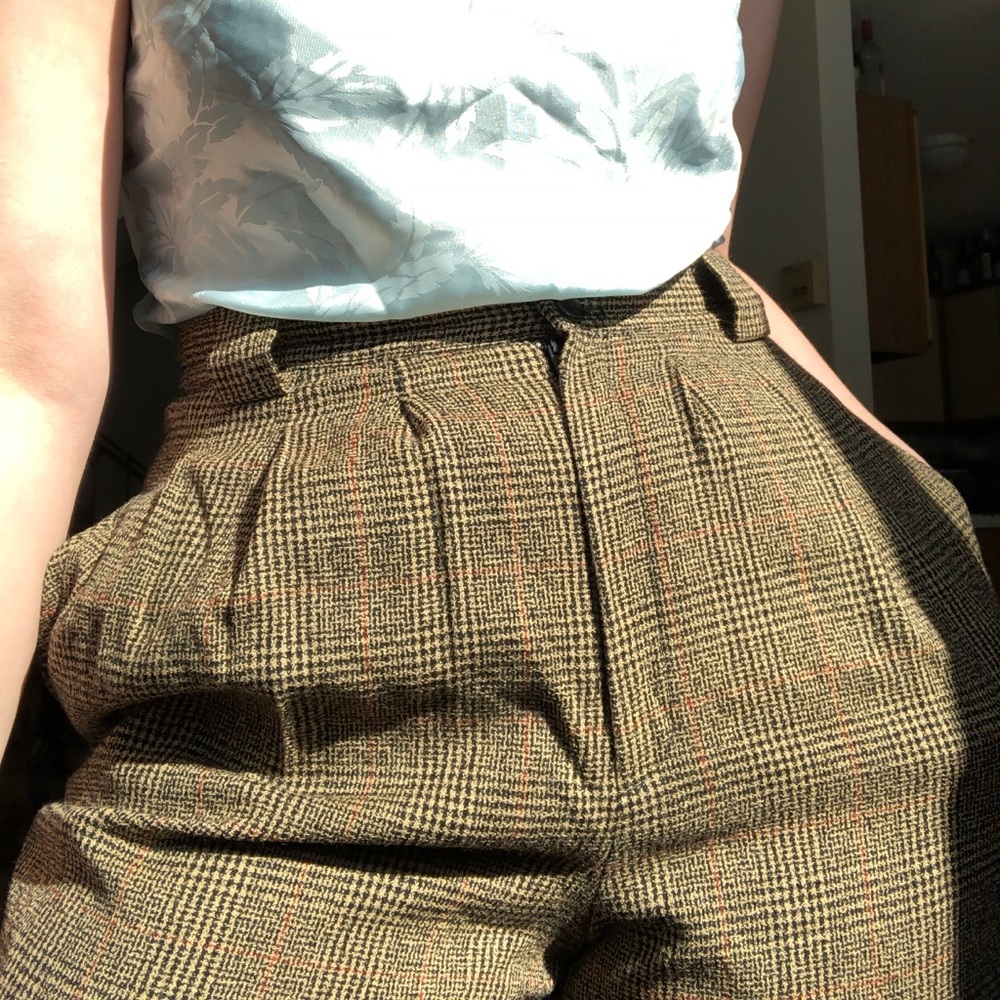 Sexy high waisted trousers